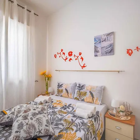 Villa Soleya With Climate And Parking In Torre Lapillo-2